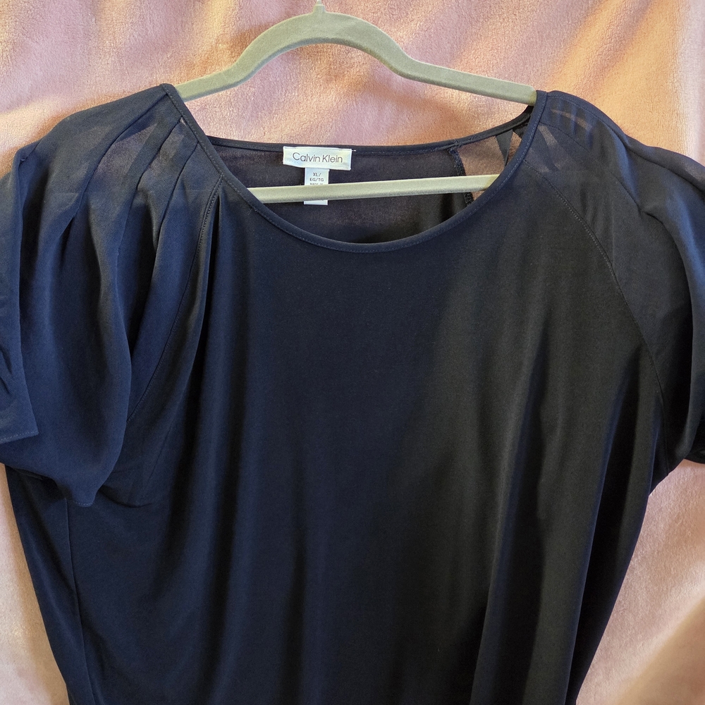 Calvin Klein Women's Elegant Navy Blue Blouse
